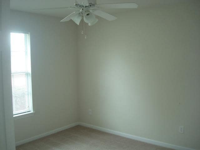 Building Photo - 602 Bishop Dr