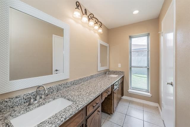 Building Photo - 2863 Hitson Ln