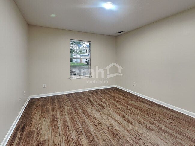 Building Photo - 536 Sydney Walk Ln