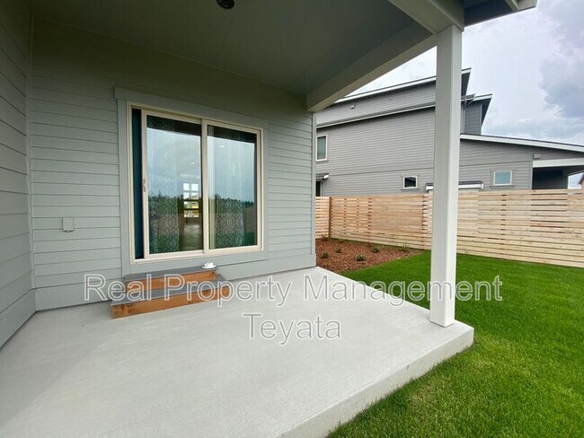 Building Photo - 809 Northview St