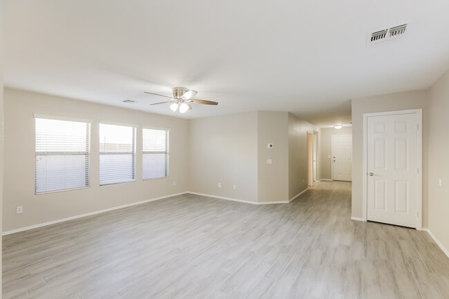 Building Photo - 11219 W Garfield St