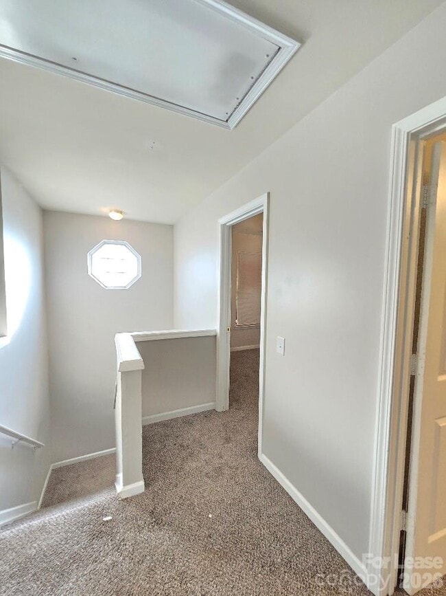 Building Photo - 5320 Peach Pl Ln