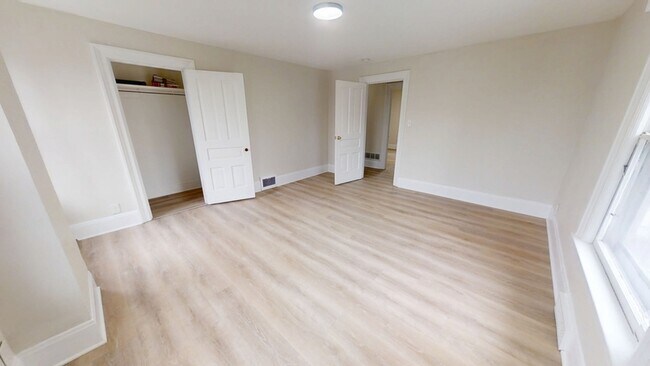 Building Photo - 509 Spring St