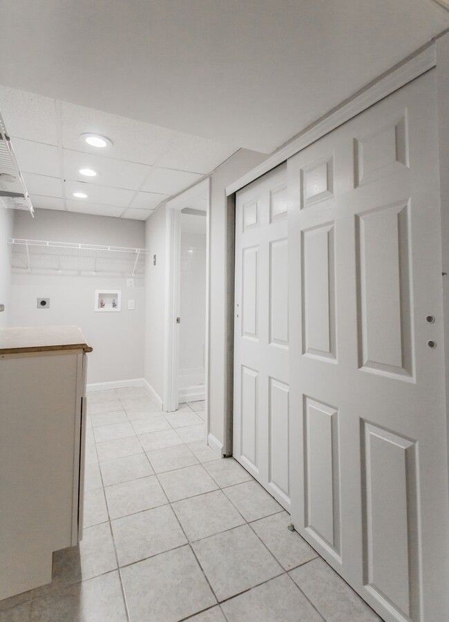 Building Photo - 2242 Zumbehl Rd