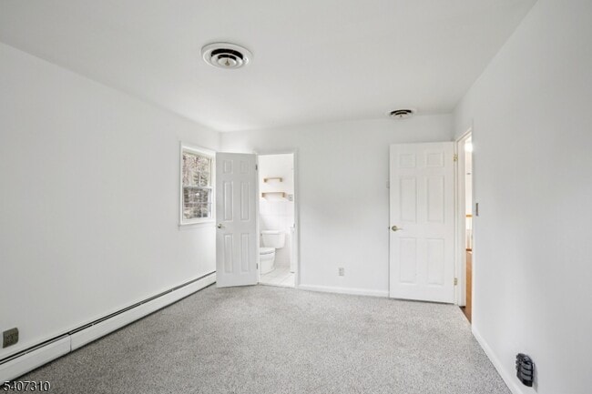 Building Photo - 254 Darlington Ave