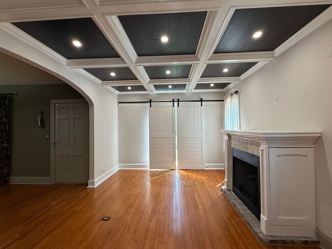 Building Photo - Charming Historic Highland Rental – 3BR, 2...