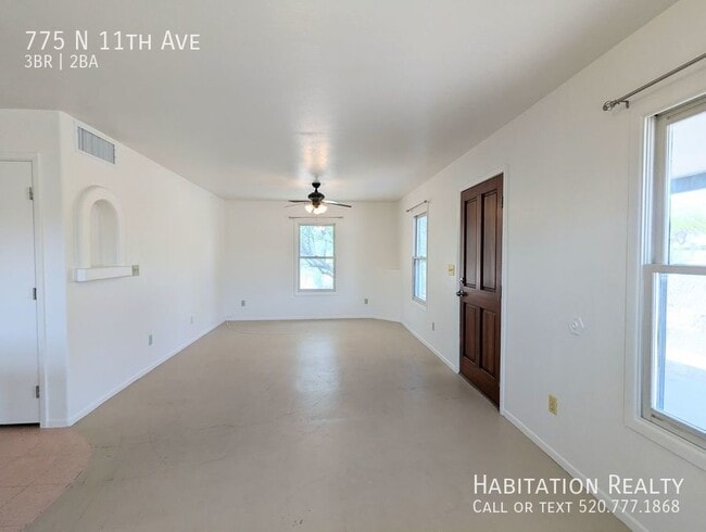 Building Photo - 775 N 11th Ave