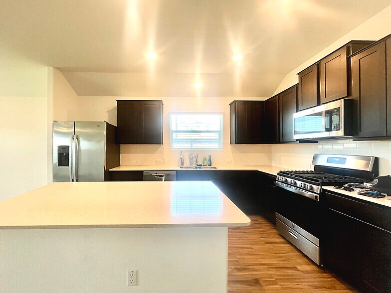 Building Photo - 217 Coventry Dr