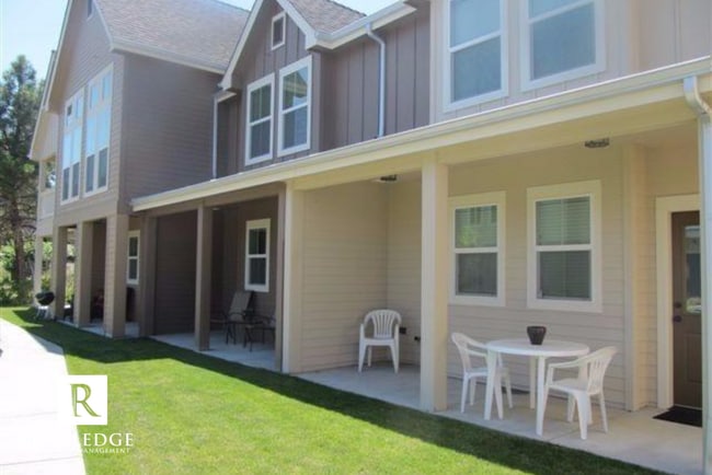 Building Photo - Gorgeous End Unit Townhome in The Heart of Historic Jacksonville!