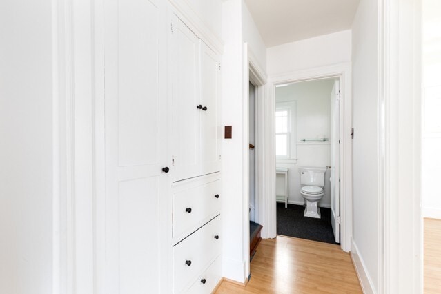 Building Photo - Spacious Home with that Classic Seattle Charm!