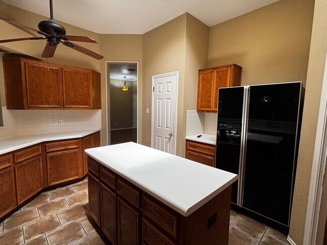 Building Photo - Beautiful 4 bed home in Round Rock