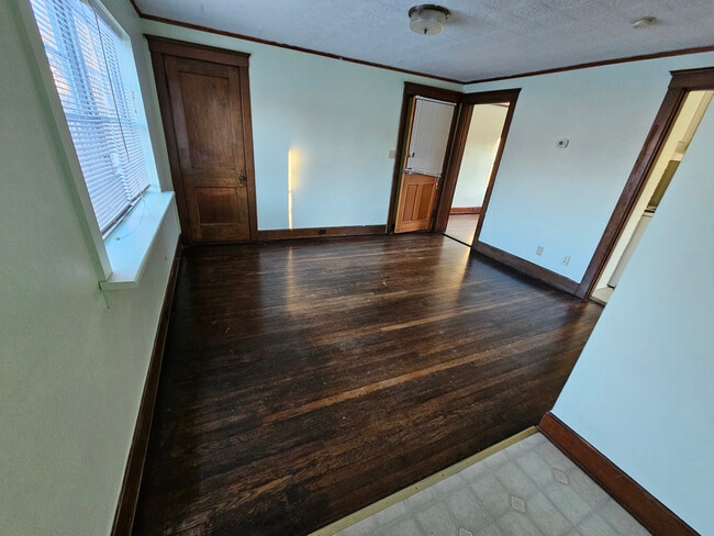 Building Photo - 1 Page St