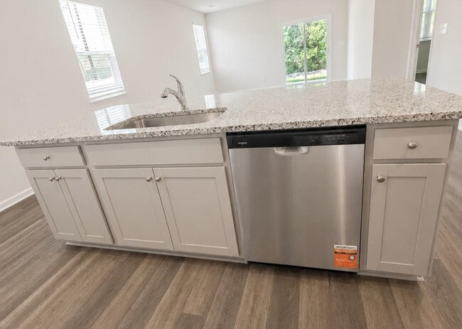 Building Photo - 181 Dagger Ct