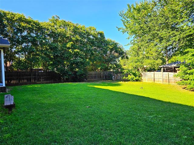 Building Photo - 3926 White Oak Ct