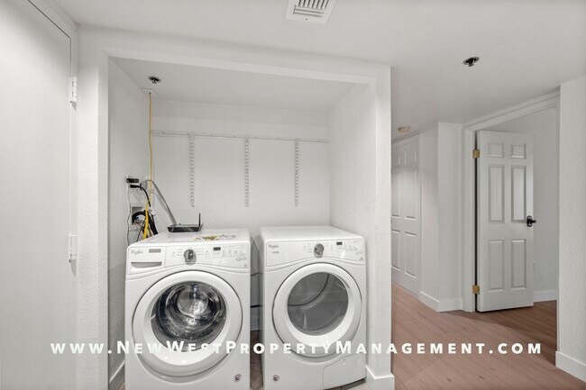 Building Photo - Renovated Cortez Hill 2 Bedroom at Symphon...