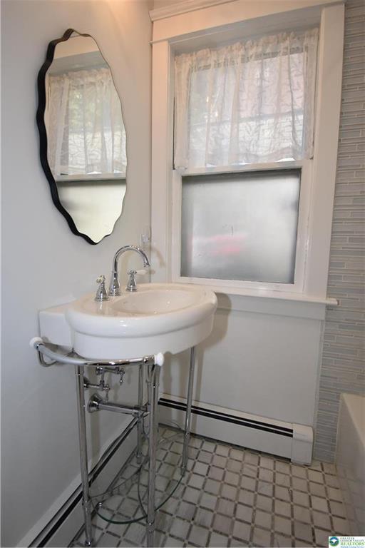 Building Photo - 100 N 4th St