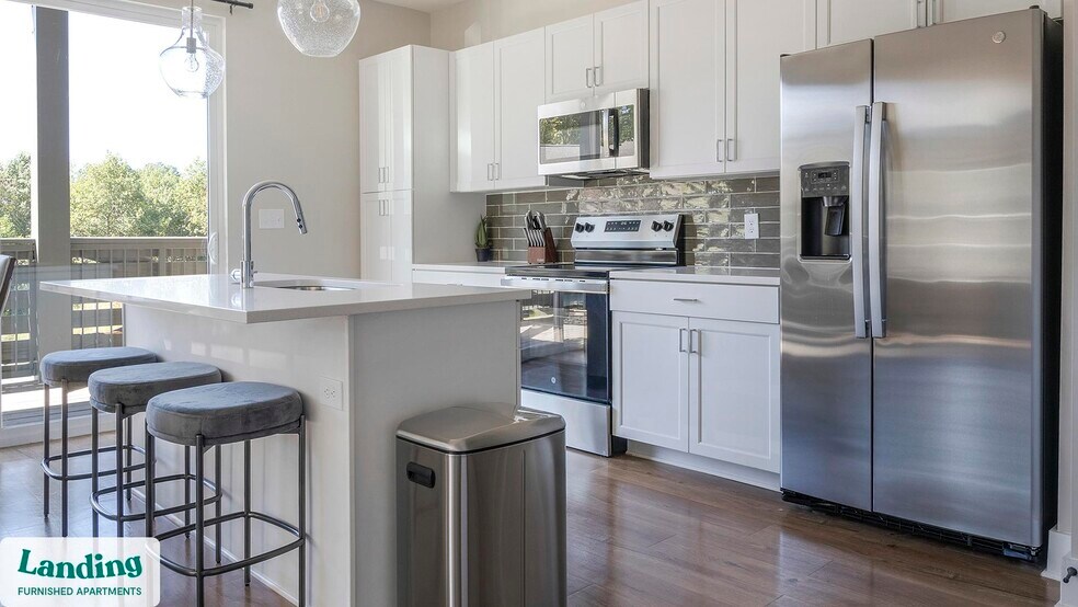 Building Photo - 1000 Forestview Dr