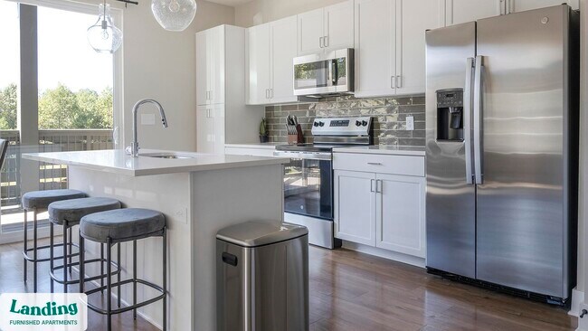 Building Photo - 1000 Forestview Dr