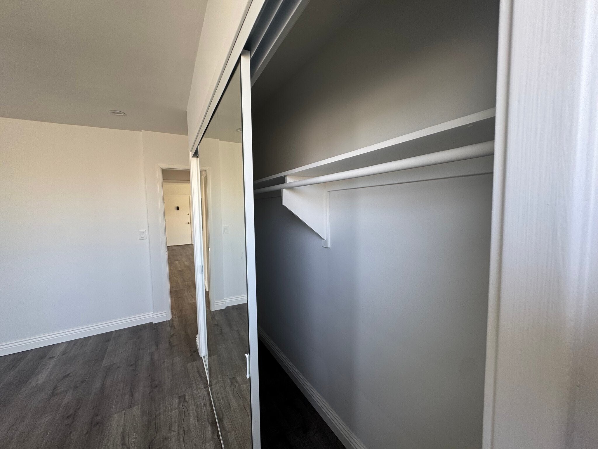 Building Photo - 4150 Los Feliz Blvd