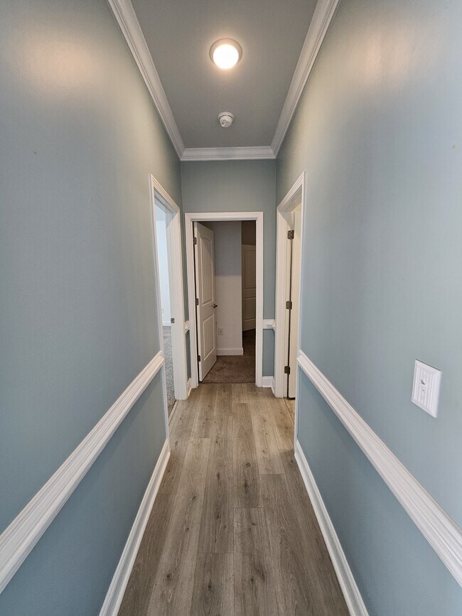 Building Photo - 112 Mergini Dr