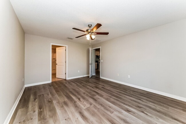 Building Photo - 1516 Climbing Dayflower Dr