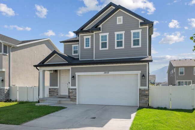 Building Photo - 1442 N 1130 E