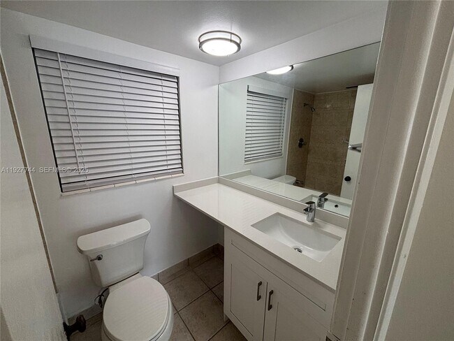 Building Photo - 7725 SW 86th St