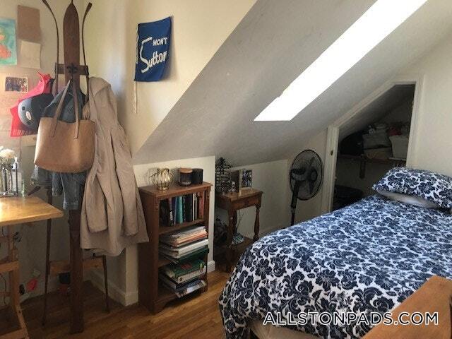 Building Photo - 42 Brainerd Rd