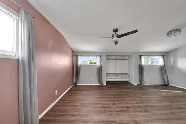 Building Photo - 2032 W 171st St