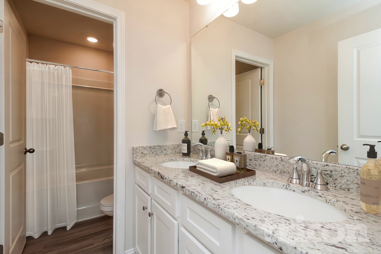 Building Photo - 125 Halesworth Rd