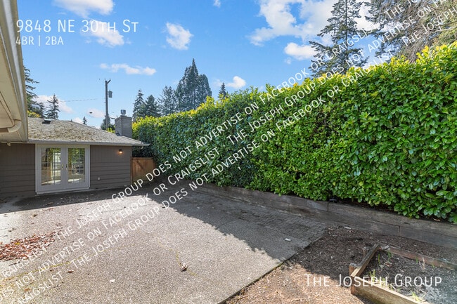 Building Photo - 9848 NE 30th St