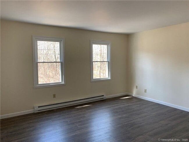 Building Photo - 538 Cow Hill Rd