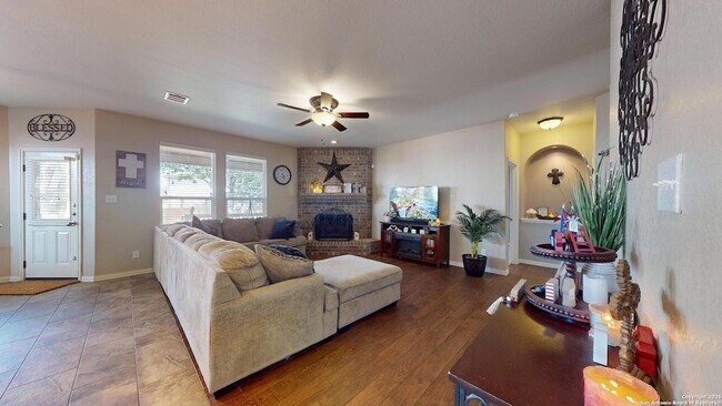 Building Photo - 522 Baltustrol Dr
