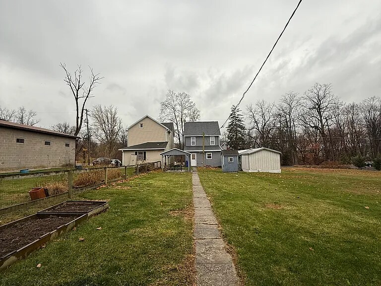 Building Photo - 31 N Park Ave