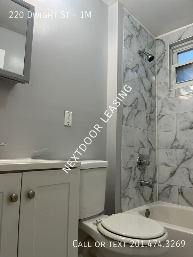 Building Photo - 220 Dwight St