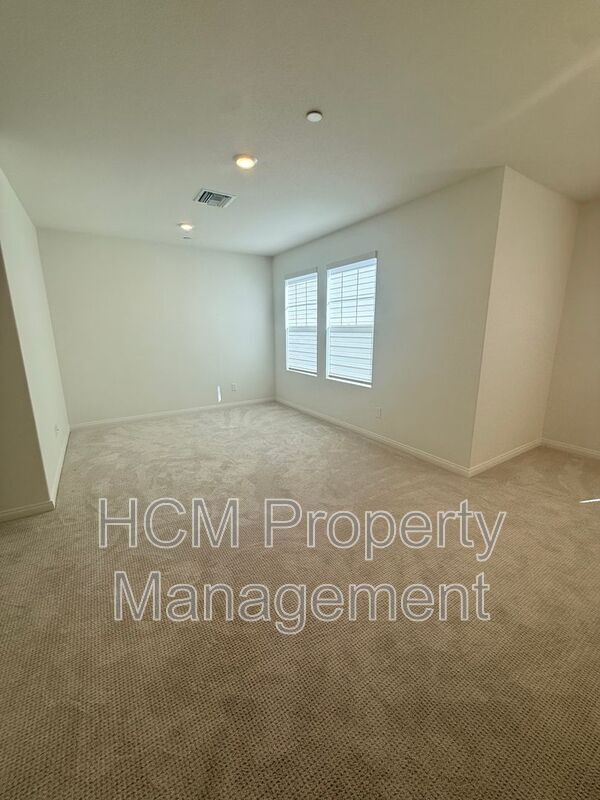 Building Photo - 4254 S Hermosa Paseo