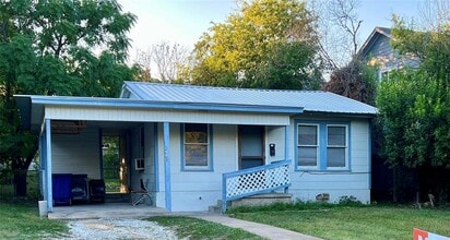 Building Photo - 5409 Link Ave