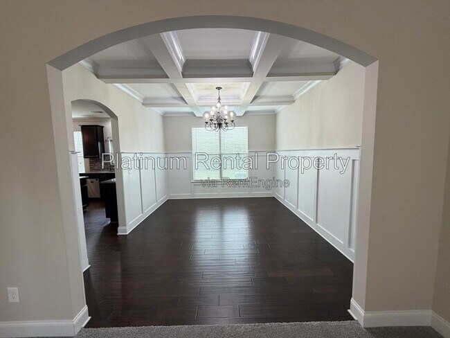 Building Photo - 5075 Rialto Way