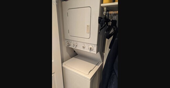 Laundry - 1507 Cleveland Rd E