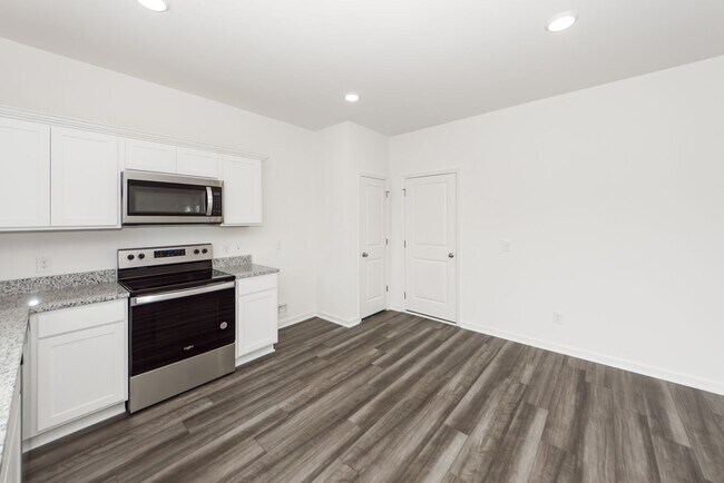 Building Photo - 543 Polaris Wy