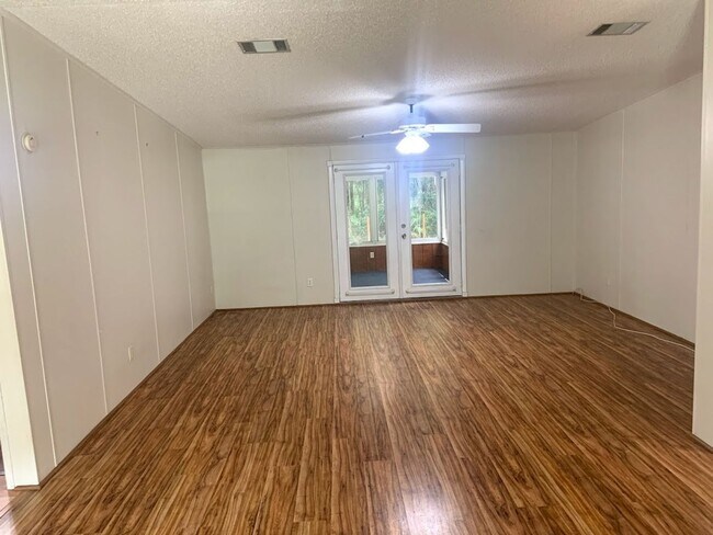 Building Photo - 6818 W Macopin Ln