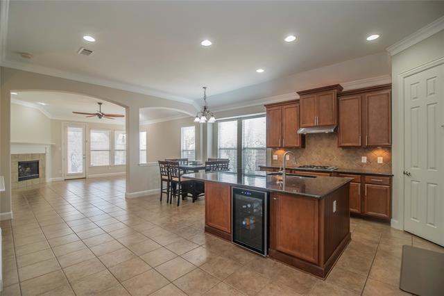 Building Photo - 4647 Phillip Dr