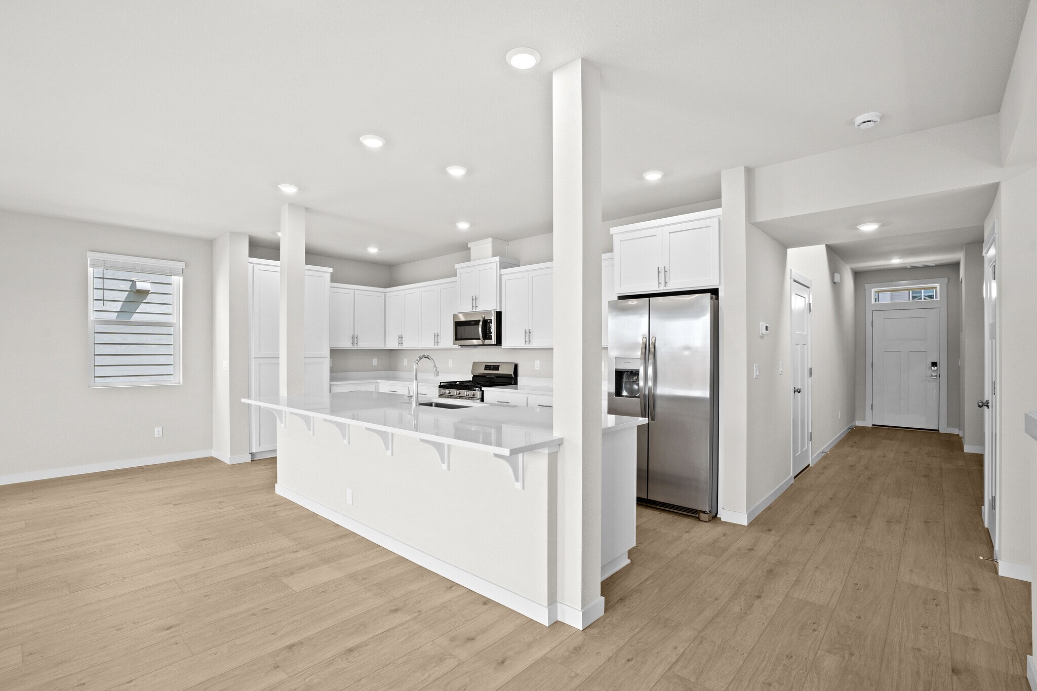 Building Photo - 9225 SW Vermillion Dr