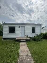 Building Photo - 222 Nadine St