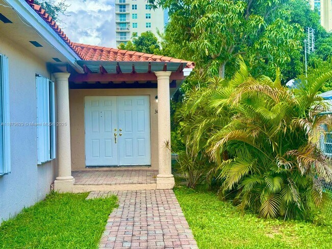 Primary Photo - 3019 SW 23rd St