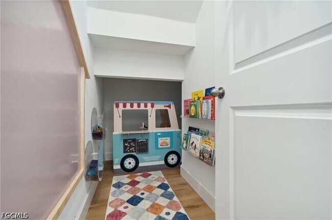 Building Photo - 17729 Paradiso Wy