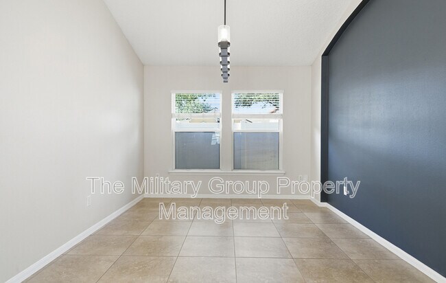 Building Photo - 586 Longmill Ln