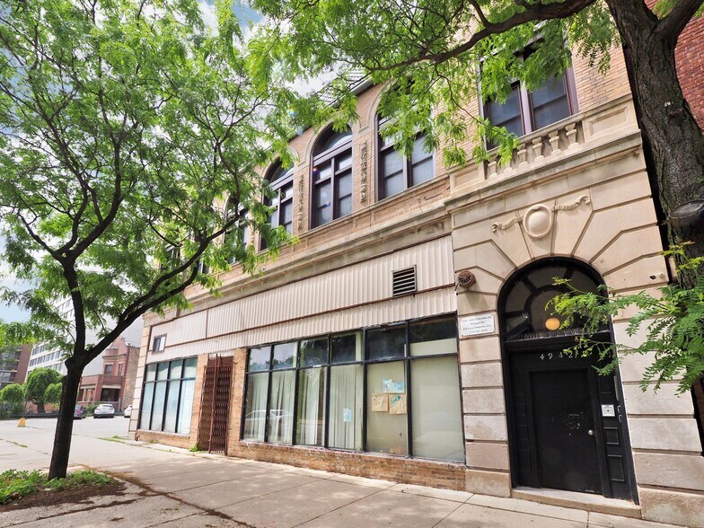 Building Photo - 4942 N Sheridan Rd