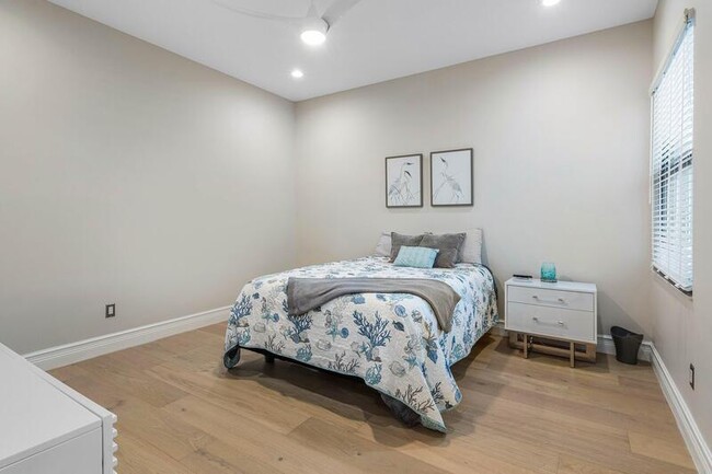 Building Photo - 17317 Santaluce Mnr