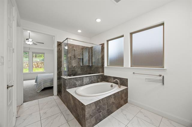 Building Photo - 10736 Smoky Oak Trail